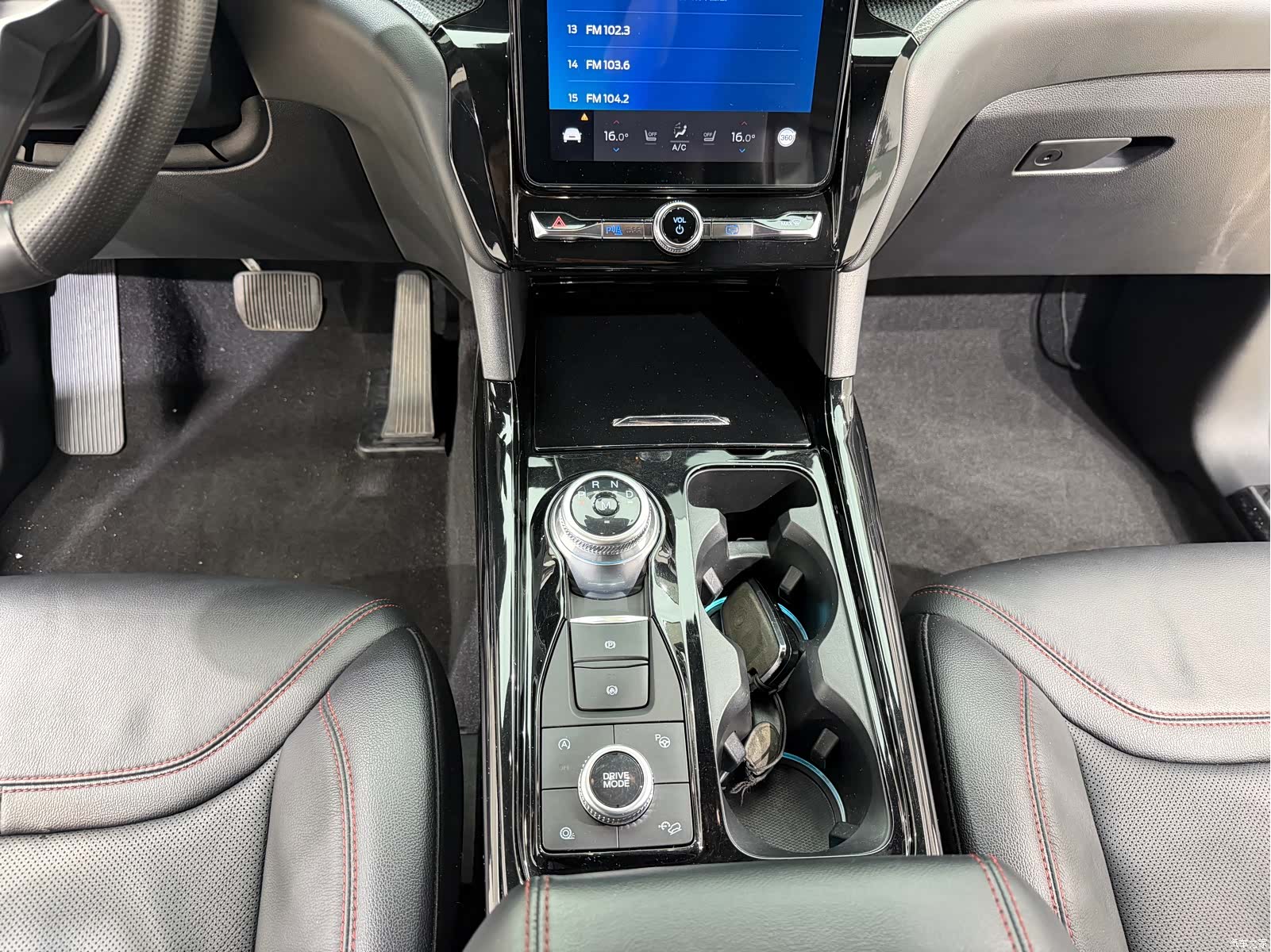 Ford Explorer, 2020 10