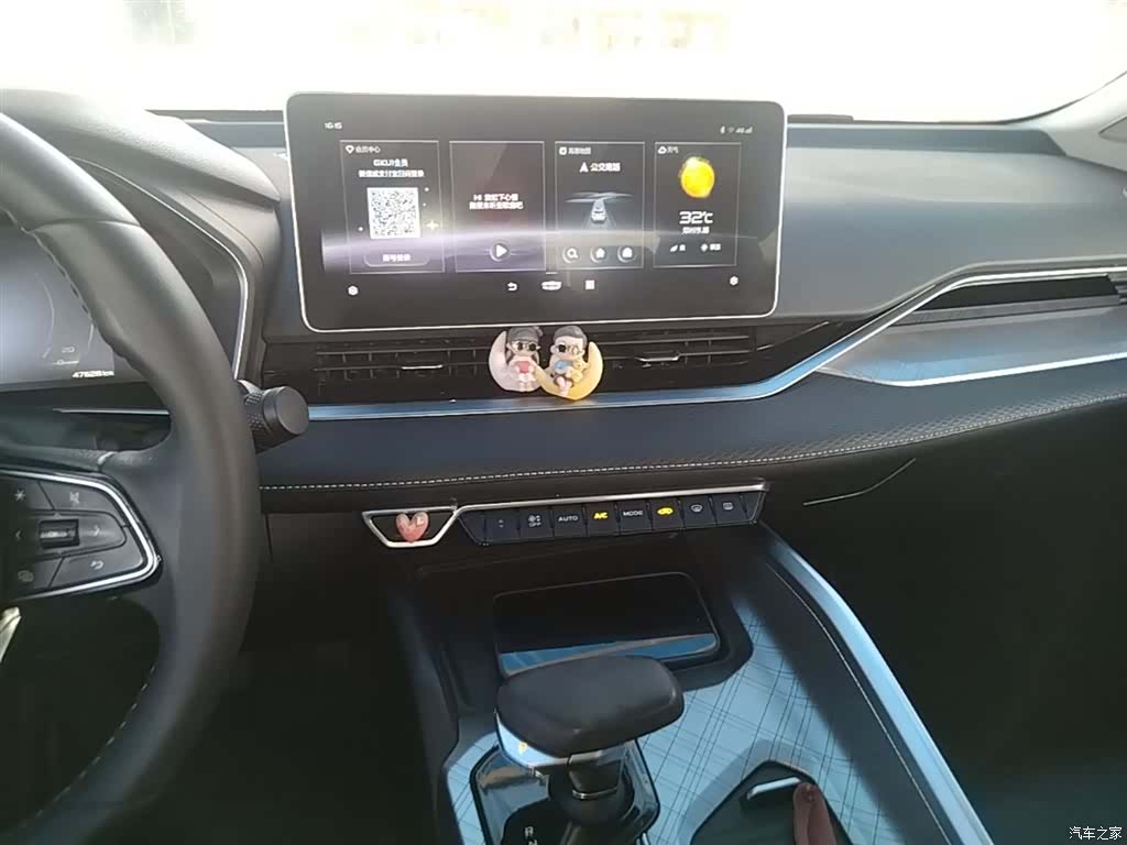 Geely Preface, 2022 13