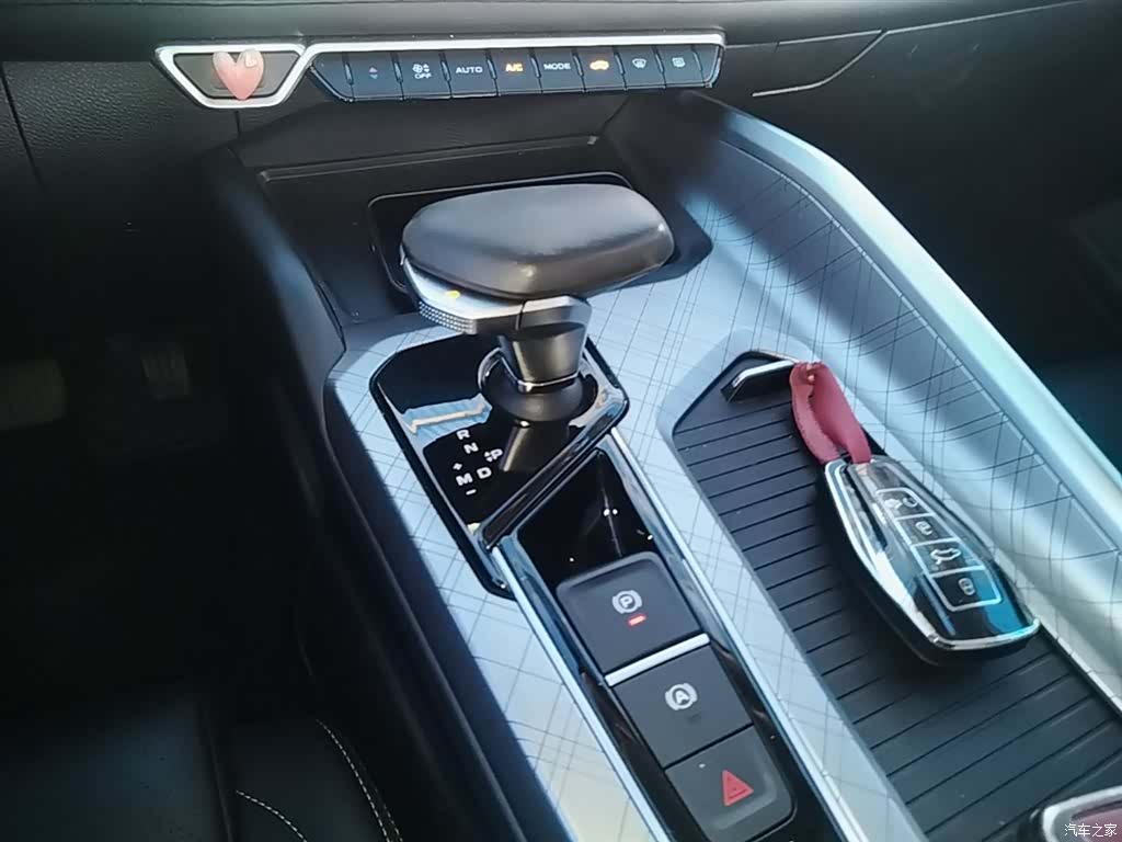 Geely Preface, 2022 14