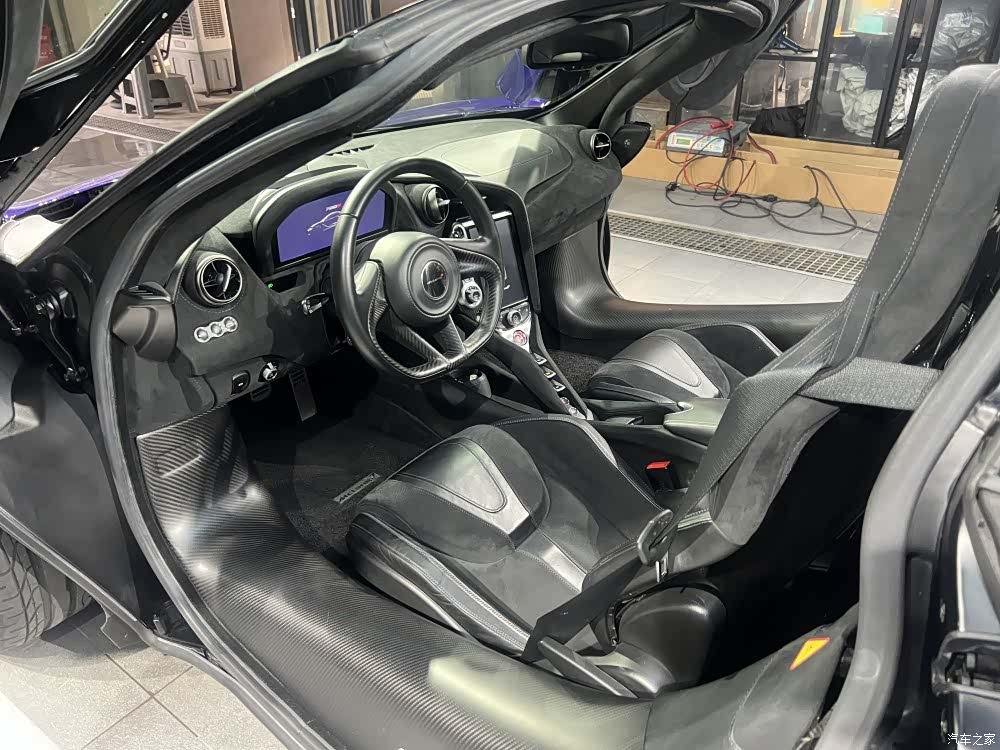 McLaren 720S, 2019 3
