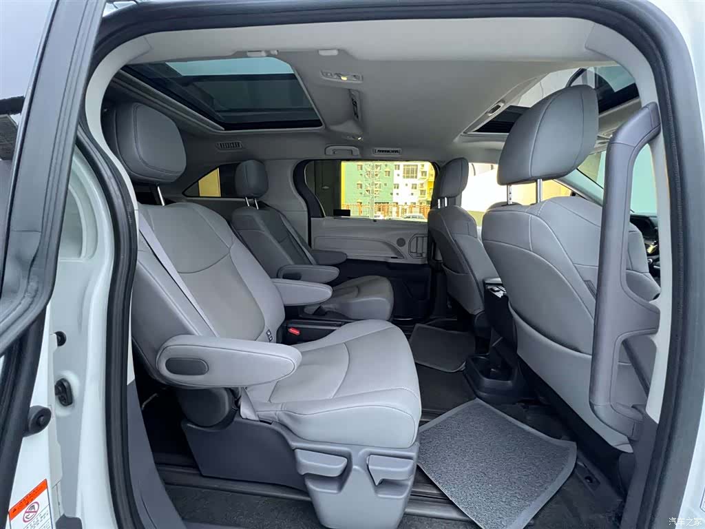 Toyota Granvia, 2024 21