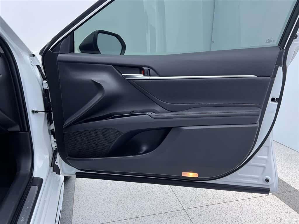 Toyota Camry, 2023 26