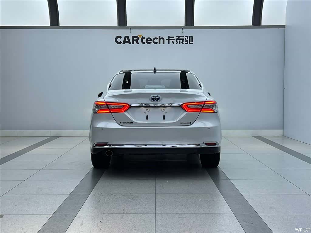 Toyota Camry, 2023 4