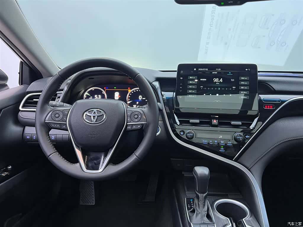Toyota Camry, 2023 30