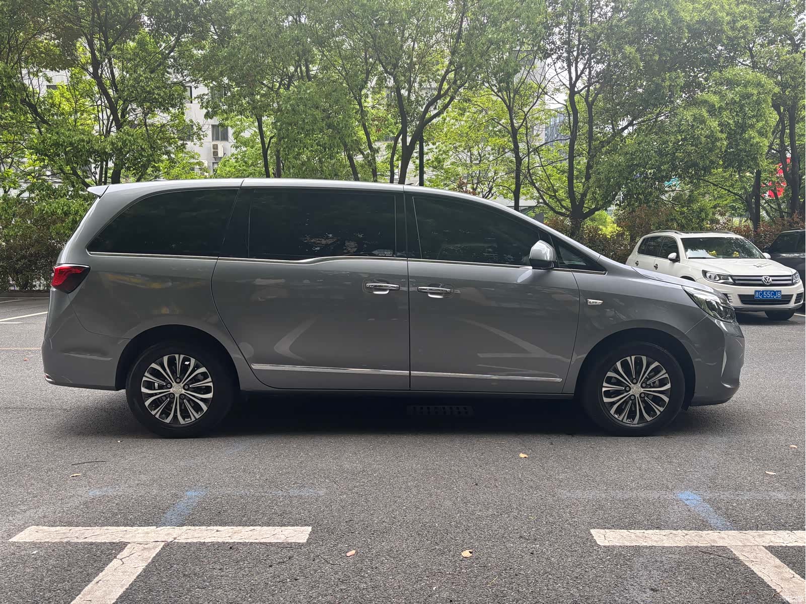 Buick GL8, 2021 8