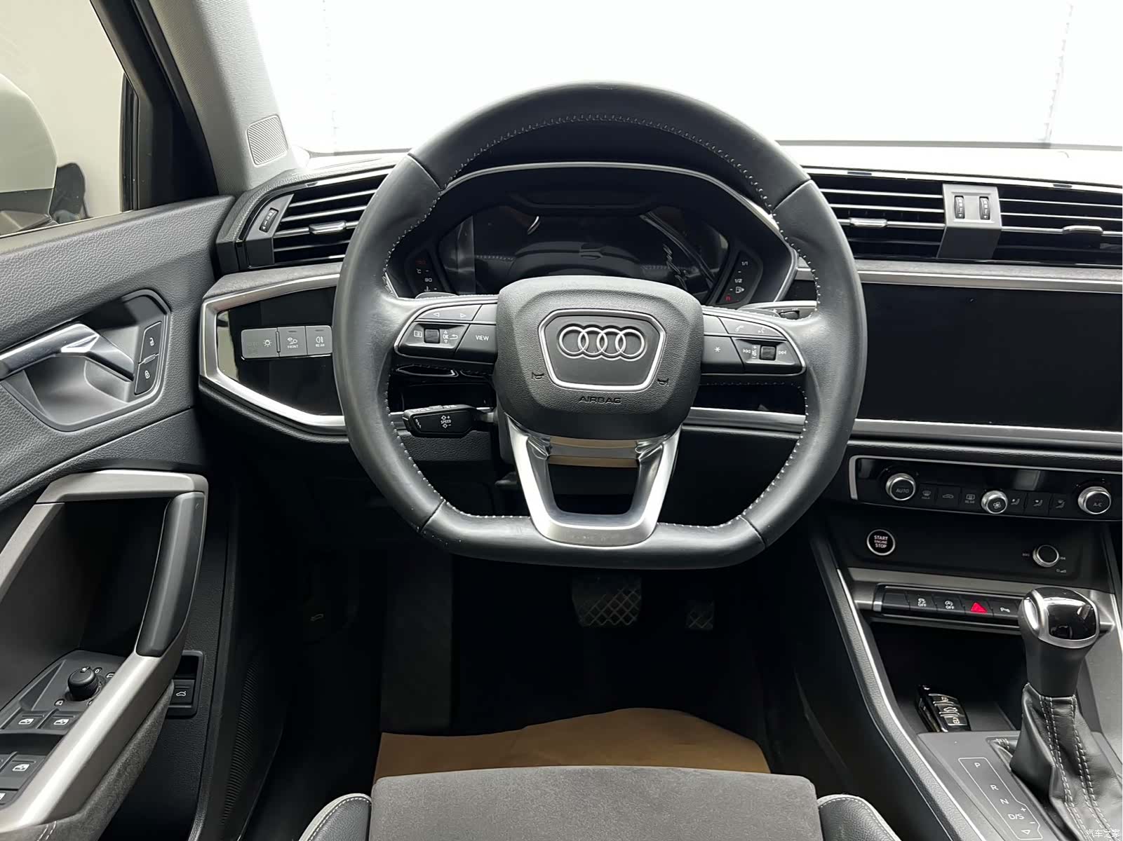 Audi Q3, 2021 10