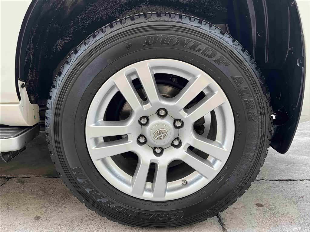 Toyota Prado, 2011 16