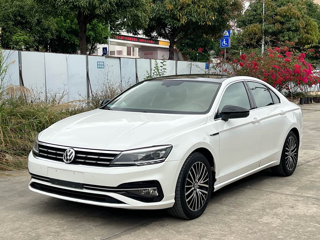 Volkswagen Lamando