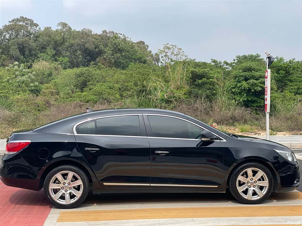 Buick LaCrosse, 2013 13
