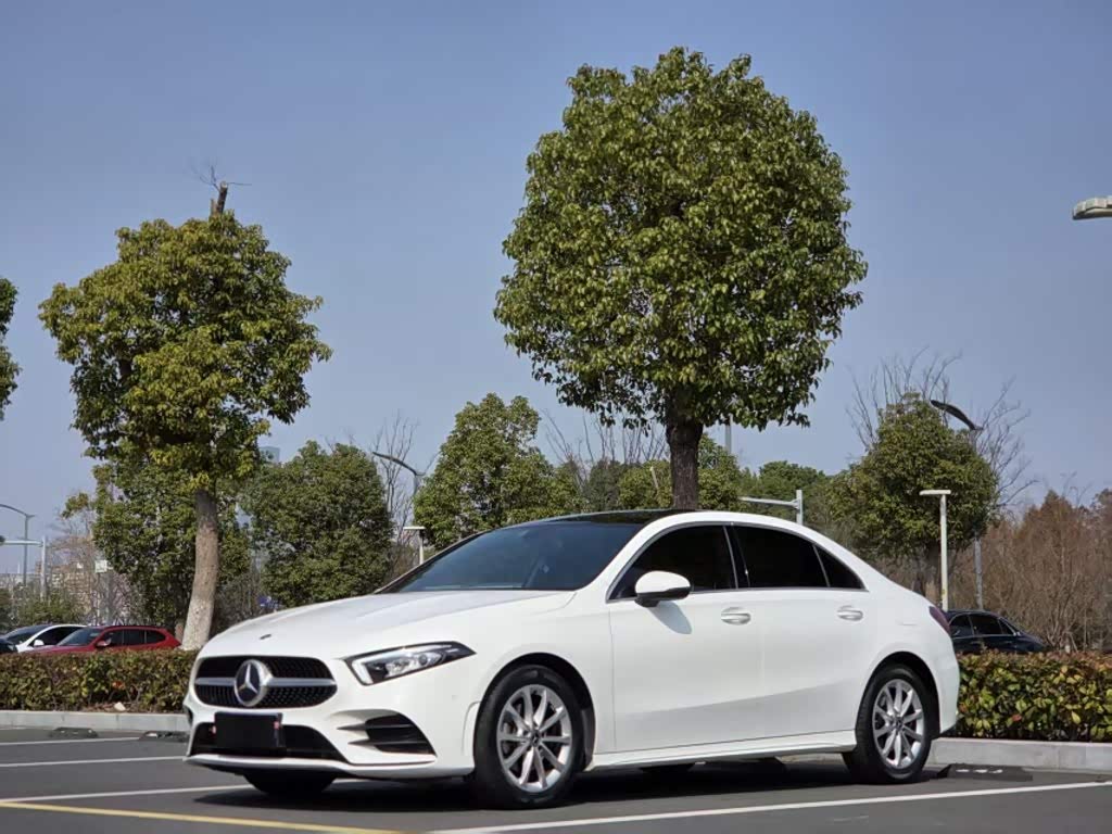 Mercedes-Benz A-Class A 2022 A 200 L Sport Fashion