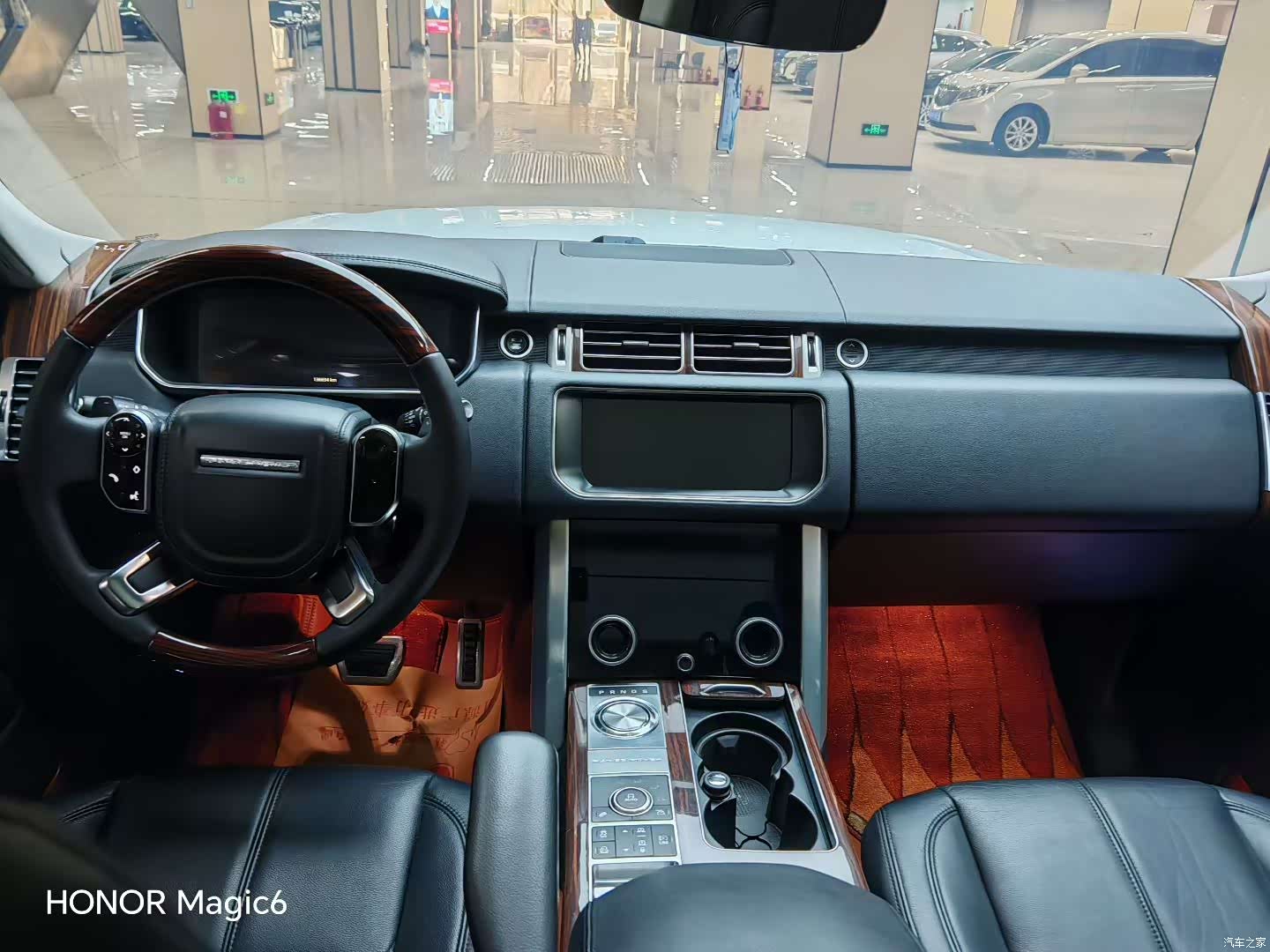 Land Rover Range Rover, 2018 все фото