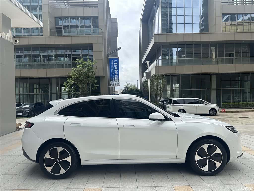 AITO M5, 2022 3