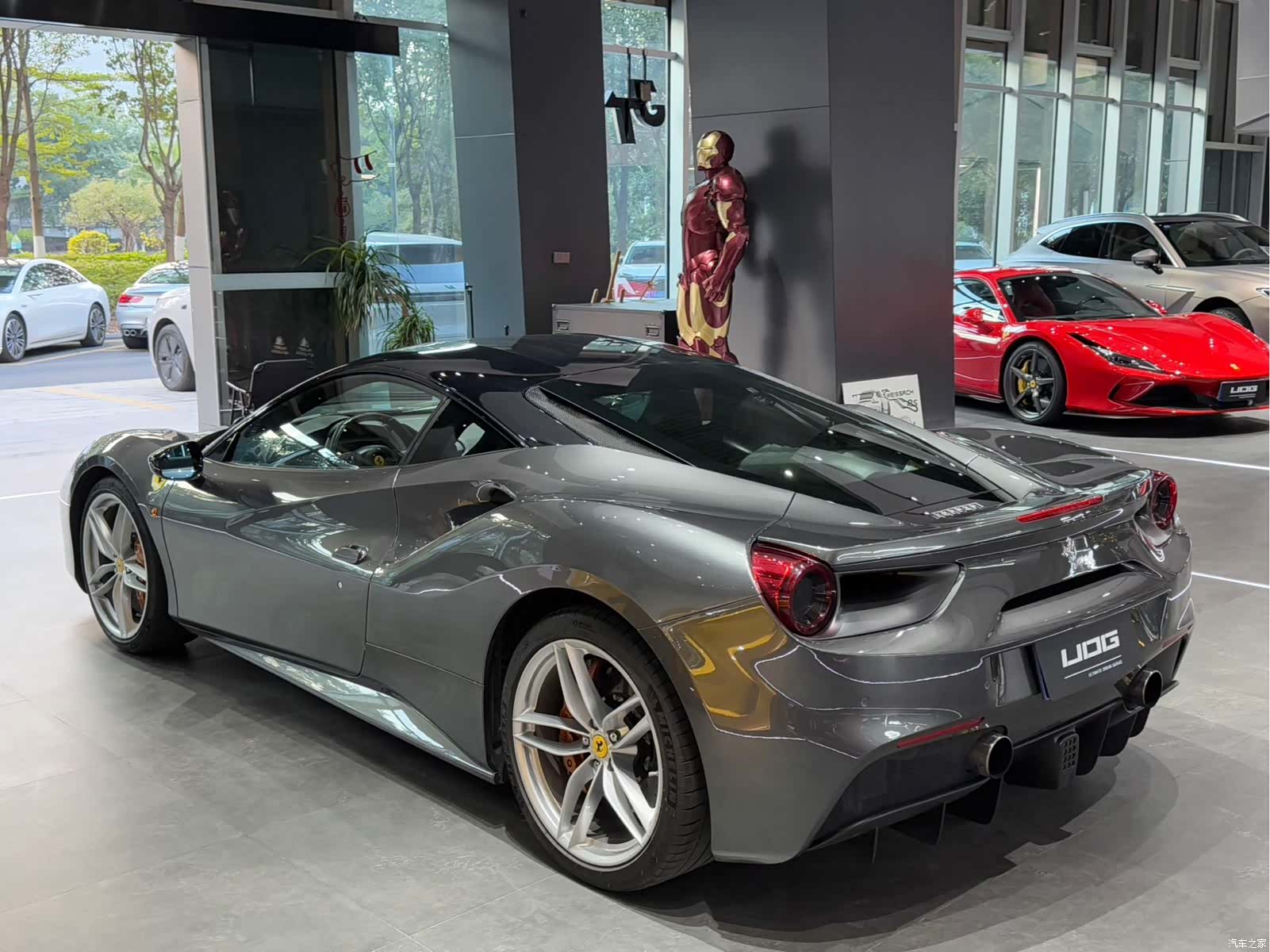 Ferrari 488, 2016 7
