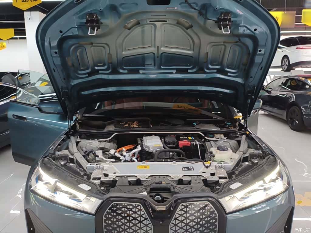 BMW iX, 2023 20