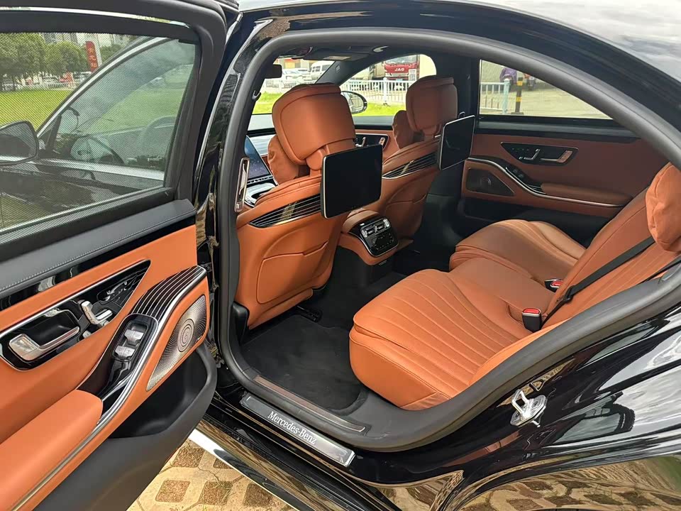 Mercedes-Benz S-class Mercedes-Benz S-class