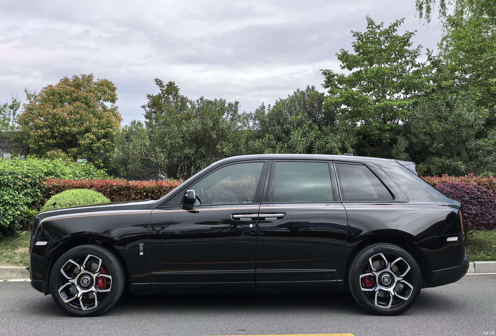 Rolls-Royce Cullinan, 2021 4