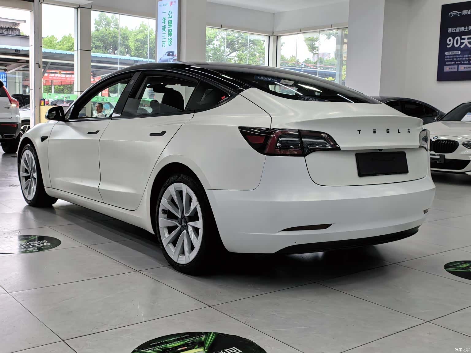 Tesla Model 3, 2021 10