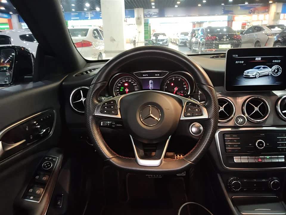 Mercedes-Benz CLA
