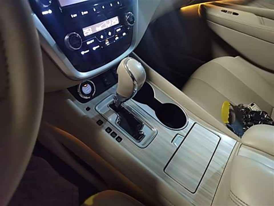 Nissan Loulan Nissan Loulan
