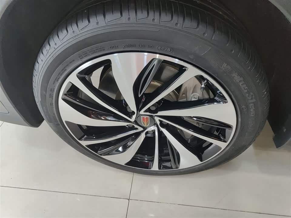 Hongqi HS7 Hongqi HS7