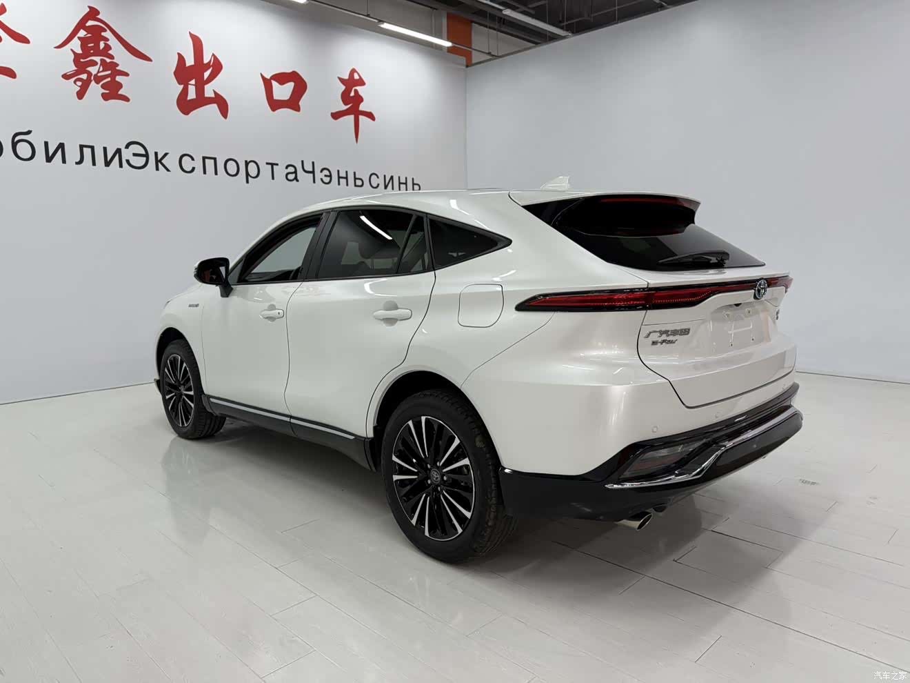 Toyota Venza, 2022 6