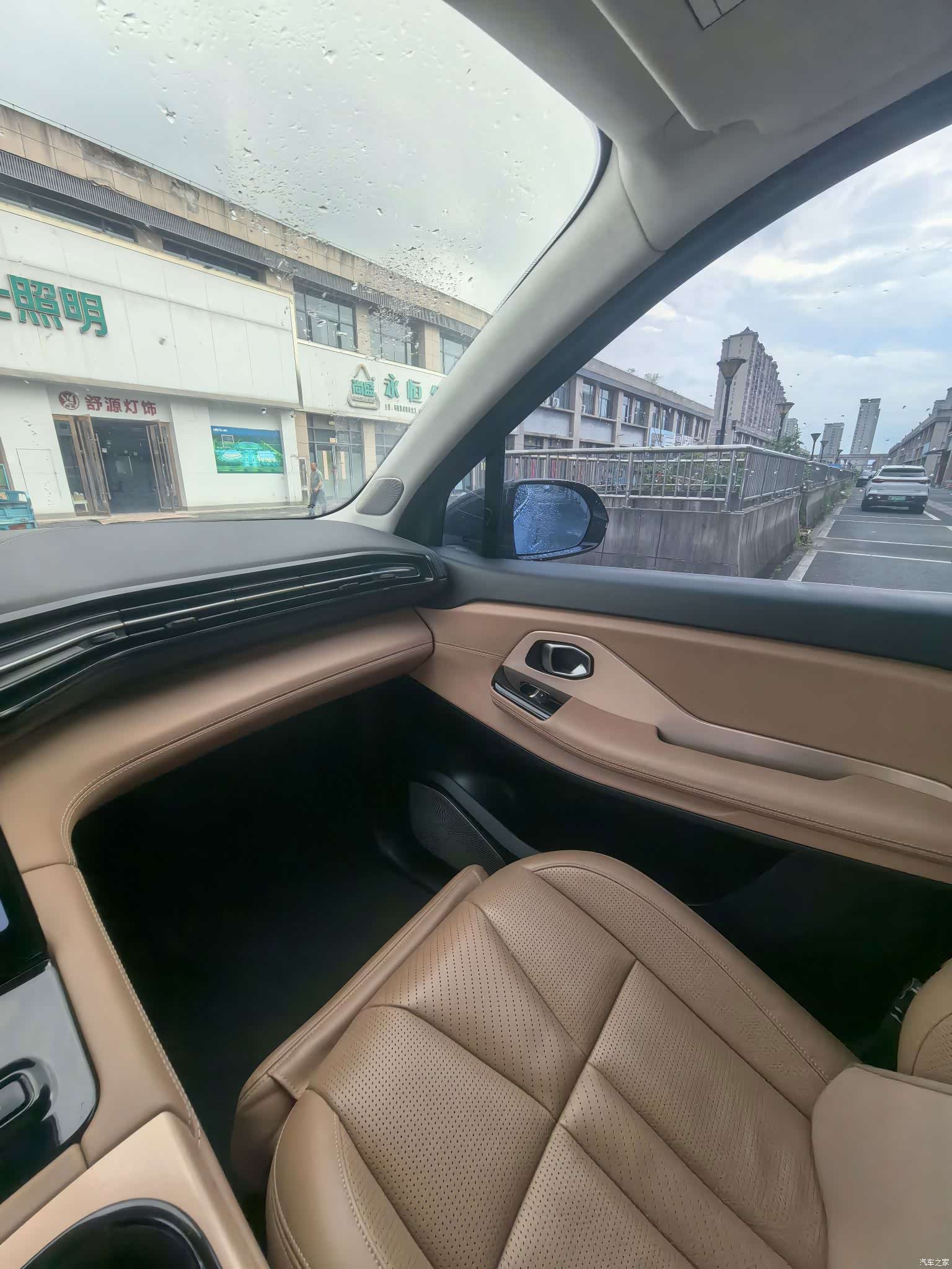 NIO ES8, 2018 13