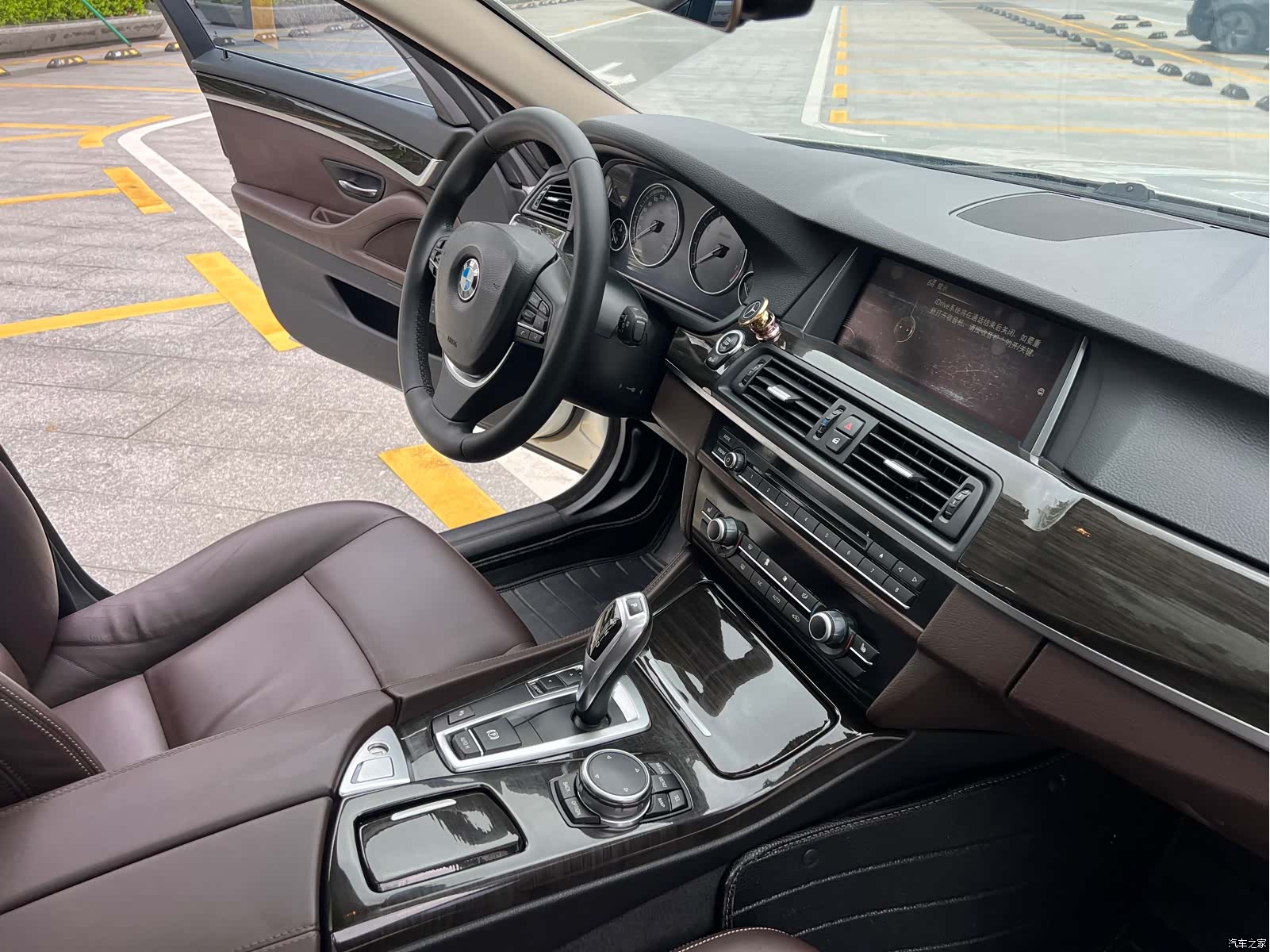 BMW 5 Series, 2015 13