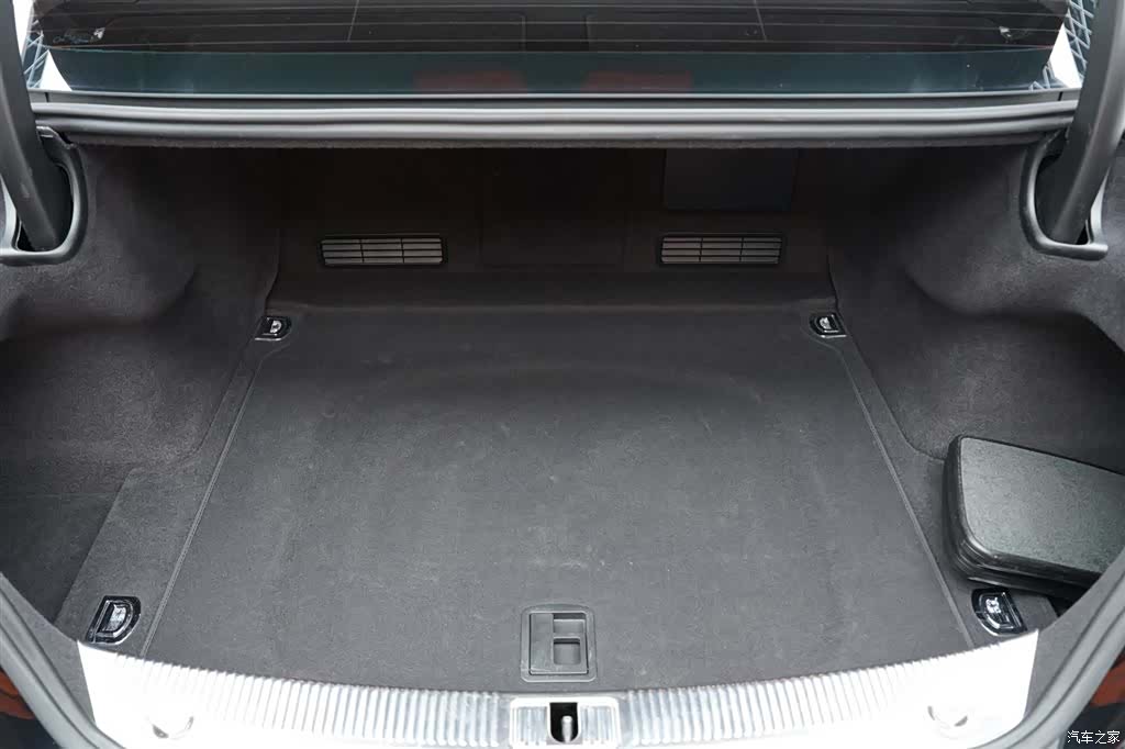 Audi A8L, 2014 21