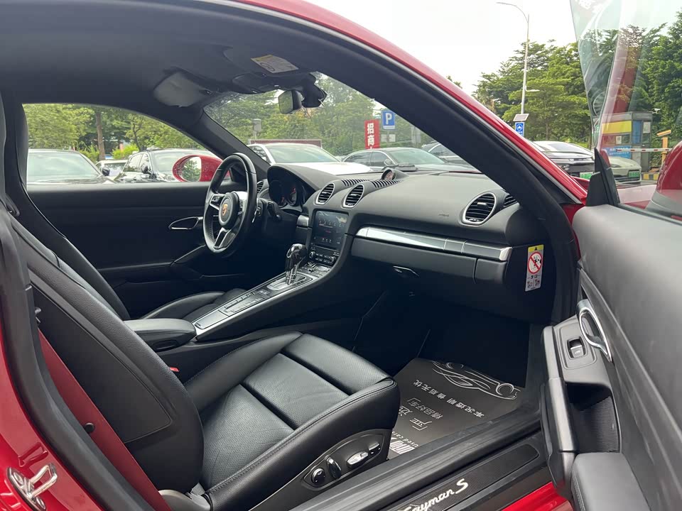 Porsche 718