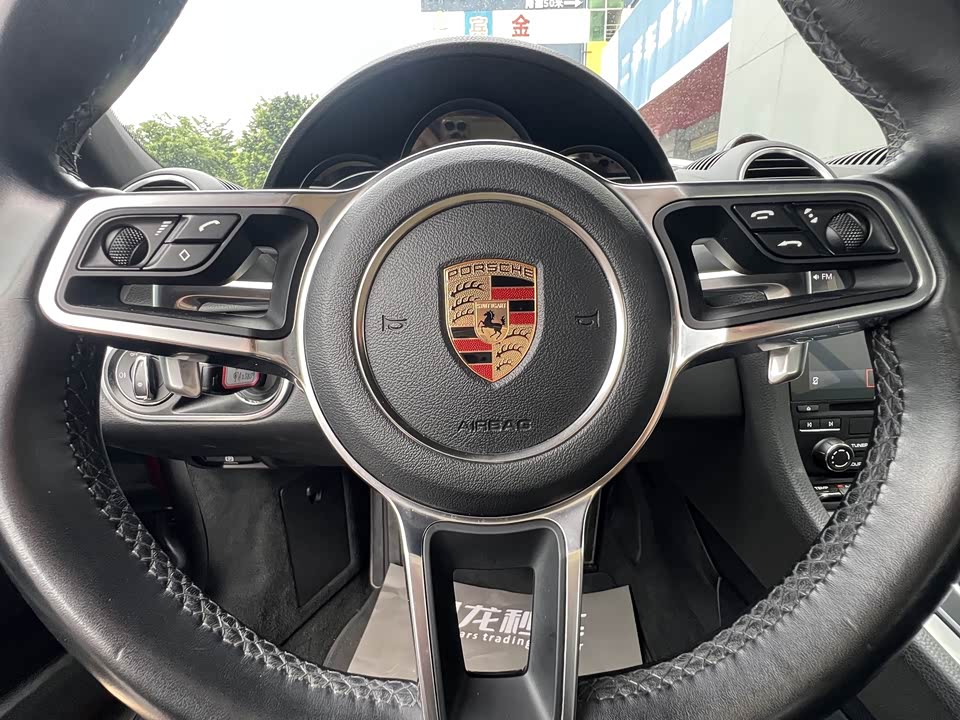 Porsche 718