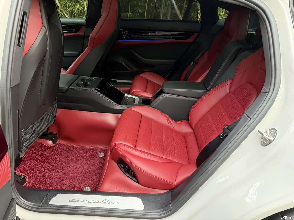 Porsche Panamera, 2024 9