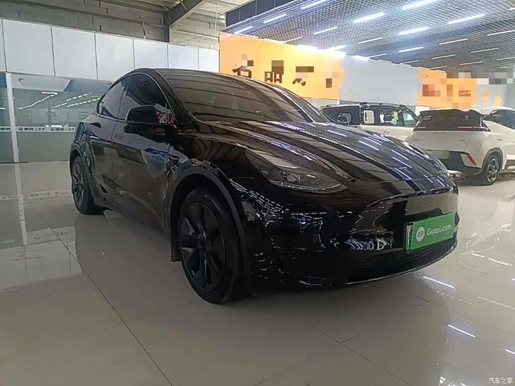 Tesla Model Y, 2023 4