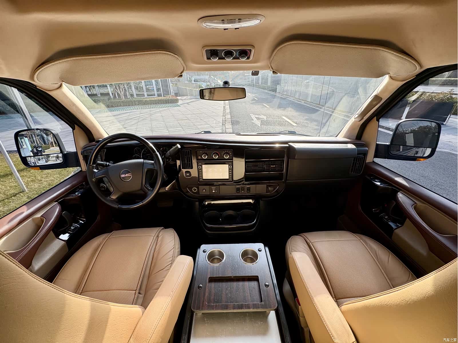 GMC SAVANA, 2017 13
