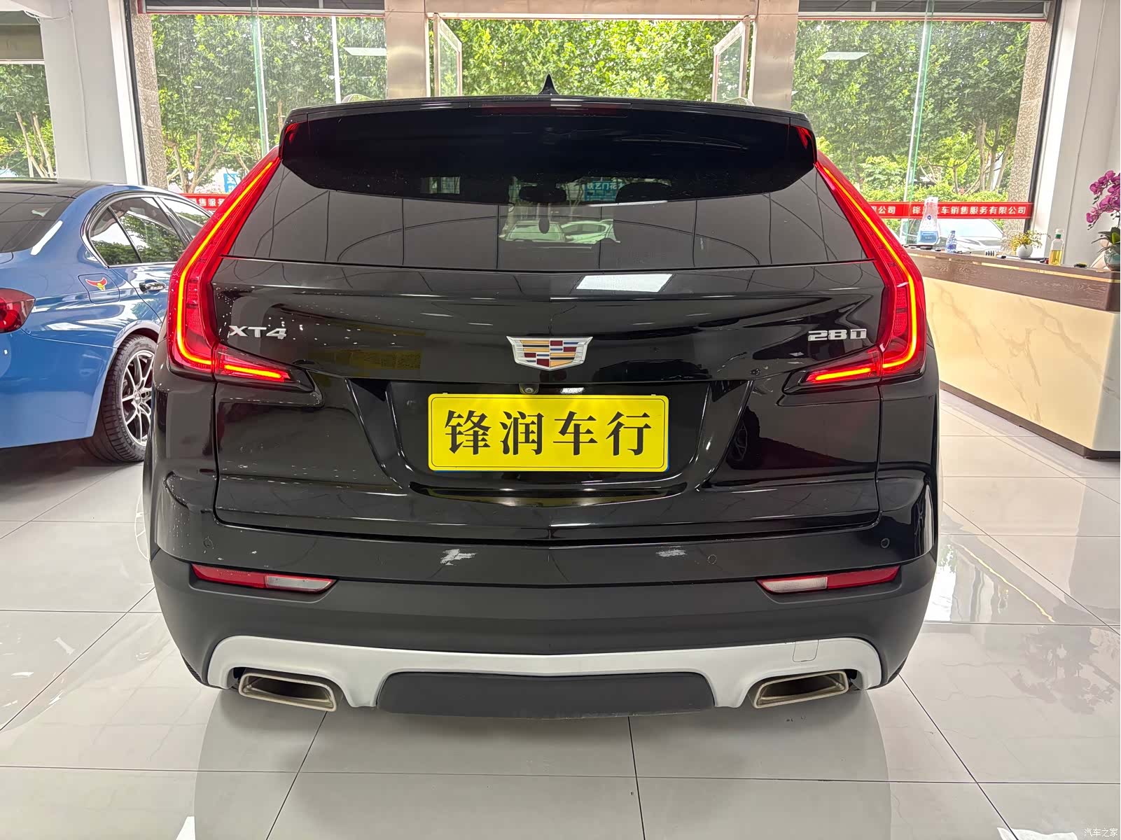 Cadillac XT4, 2021 все фото