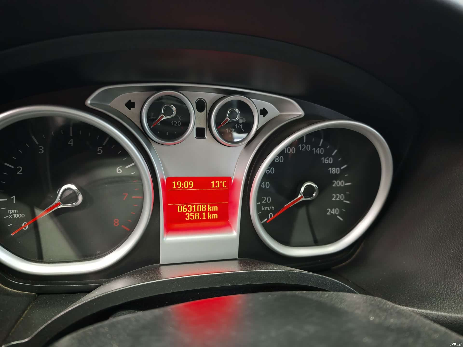 Ford Focus, 2014 17