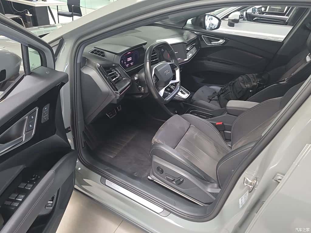 Audi Q4 e-tron, 2023 22