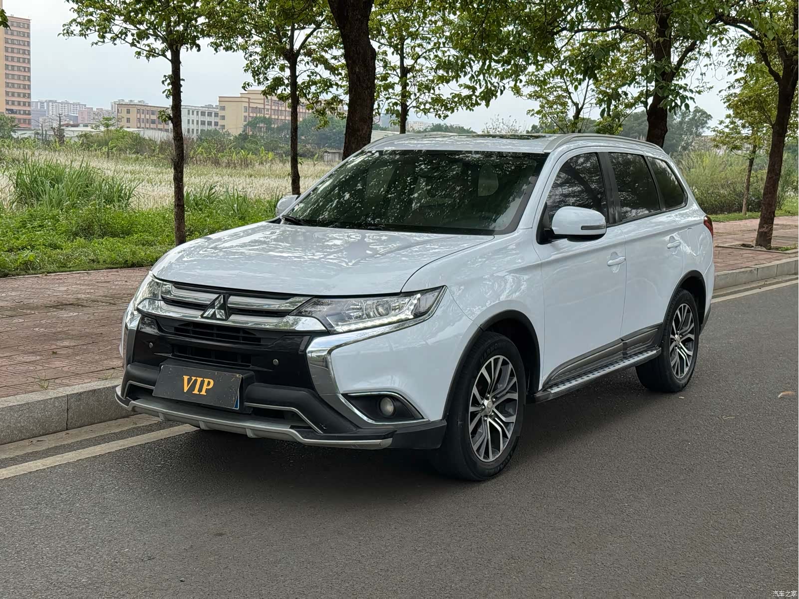 Mitsubishi Outlander, 2017 1