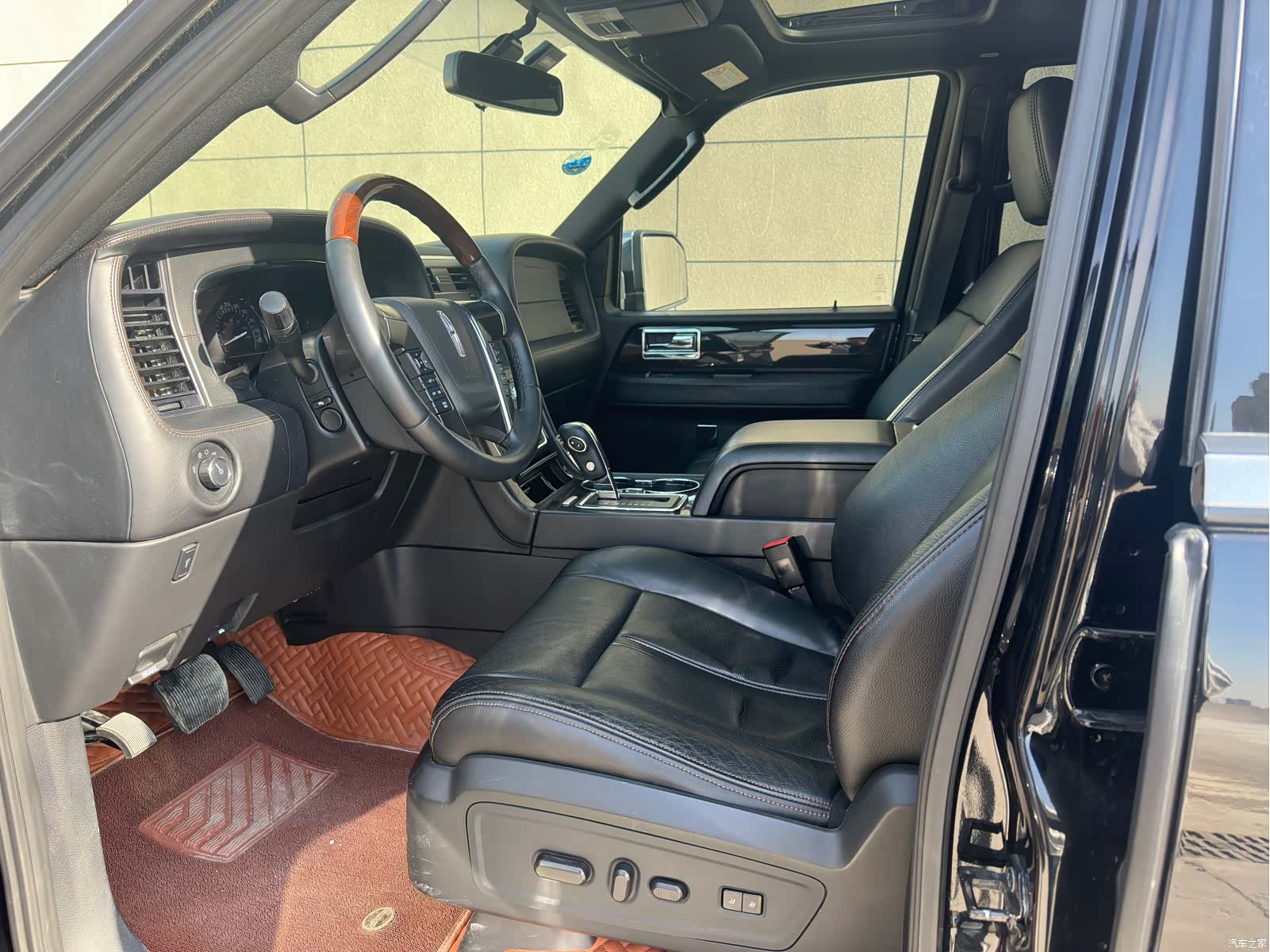 Lincoln Navigator, 2018 4