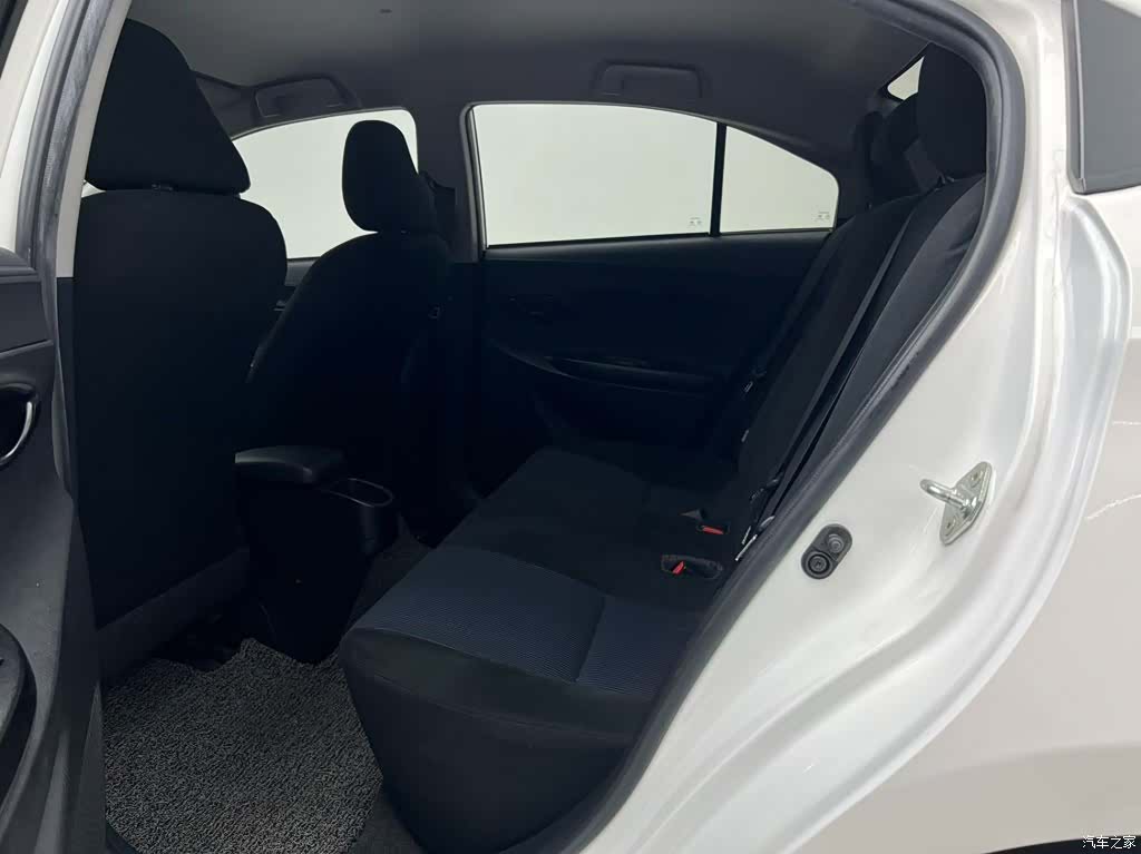 Toyota Yaris, 2022 21