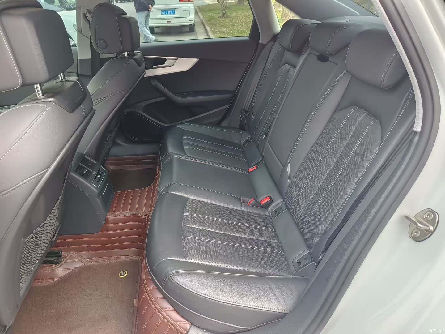 Audi A4L, 2022 6