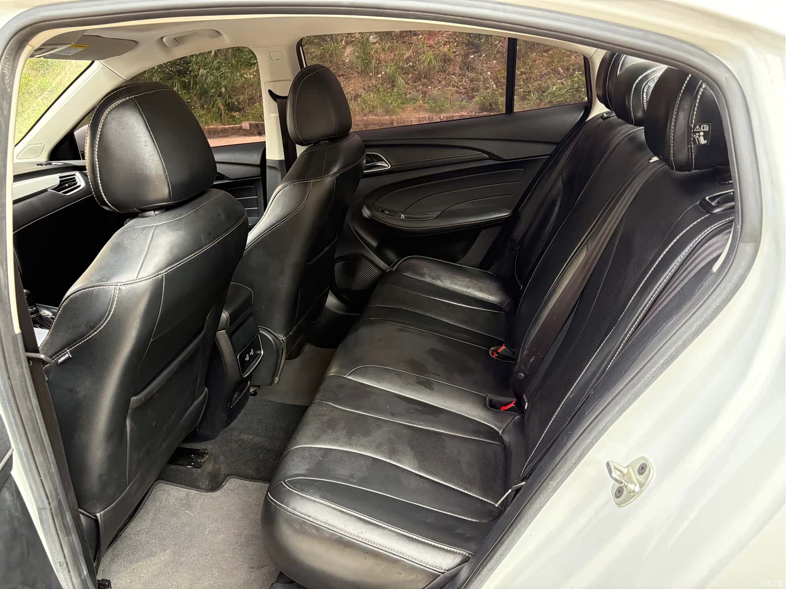 Roewe i5, 2021 все фото