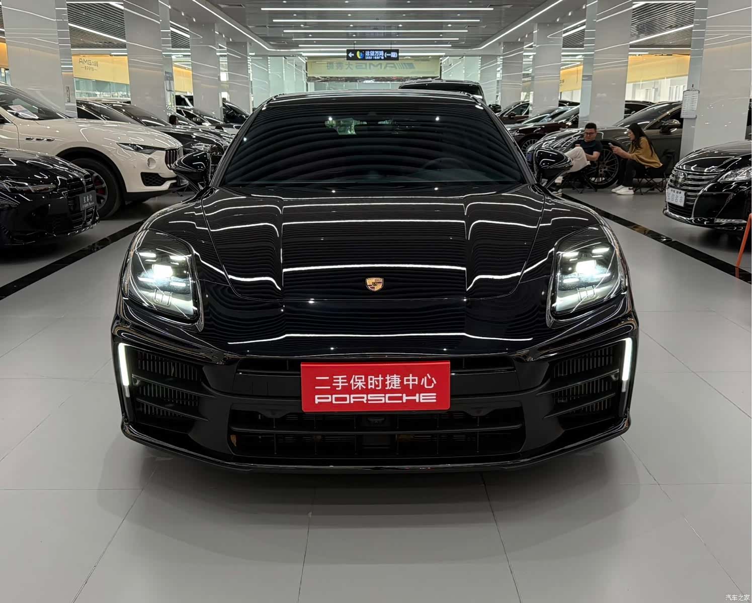 Porsche Panamera, 2024 2