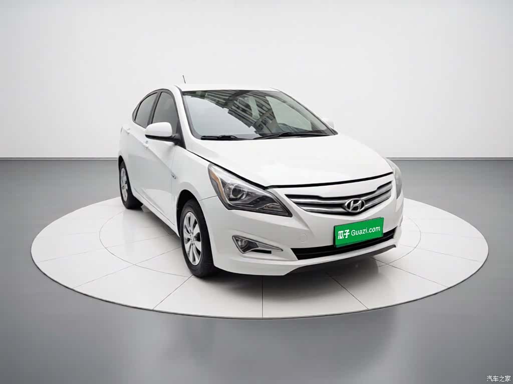 Hyundai GLS, 2015 3