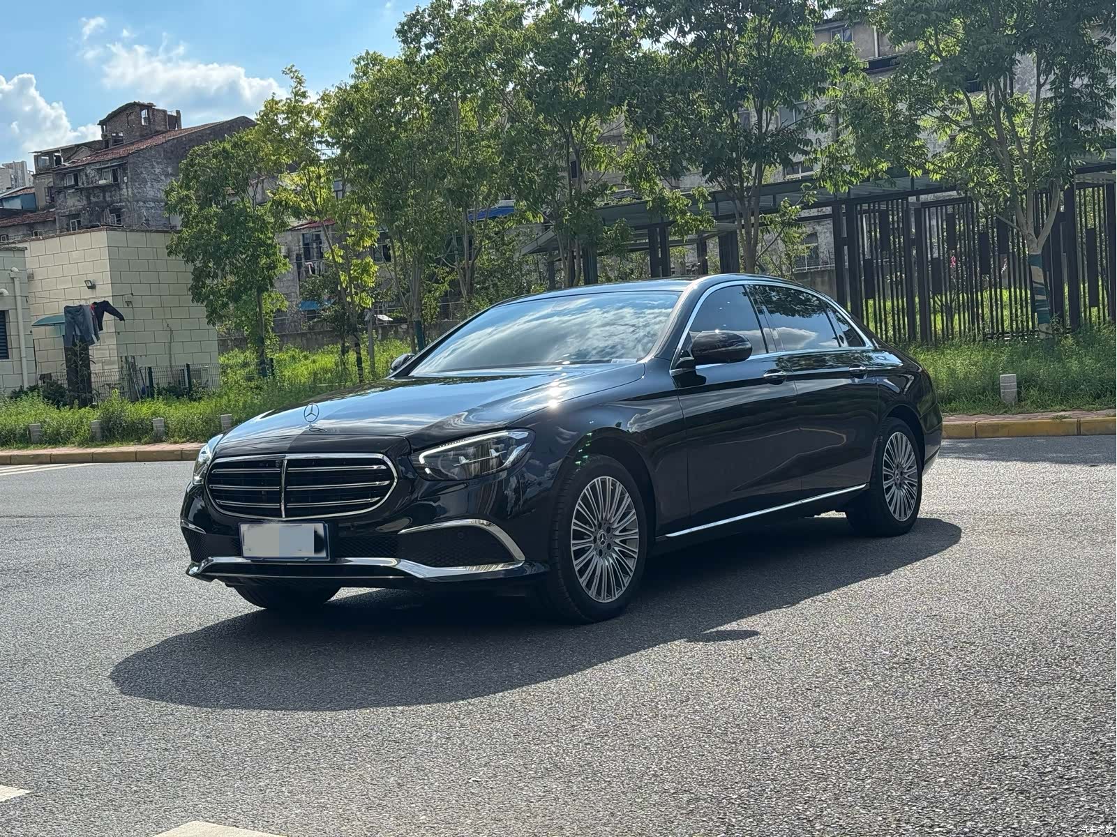 Mercedes-Benz E-Class, 2022 1