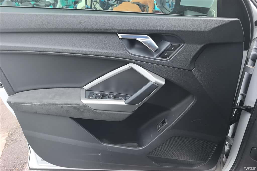 Audi Q3, 2022 7