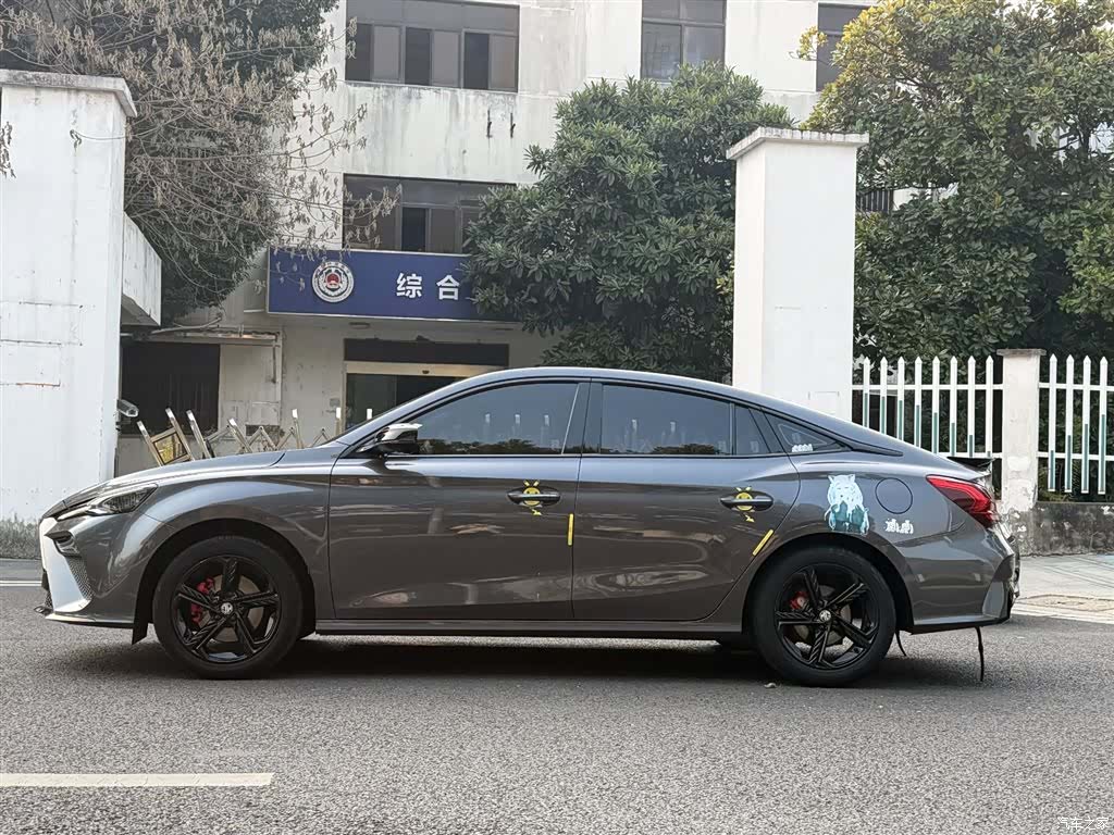 MG MG5, 2022 4