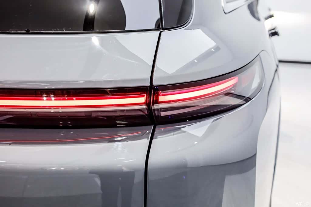 Li Auto L8, 2025 12