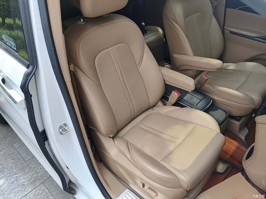 Buick GL8, 2020 20