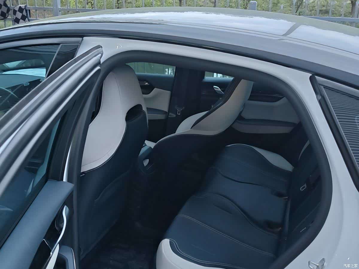 BYD Qin, 2022 11