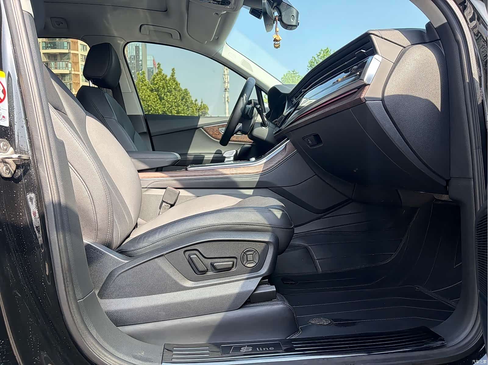 Audi Q7, 2024 10